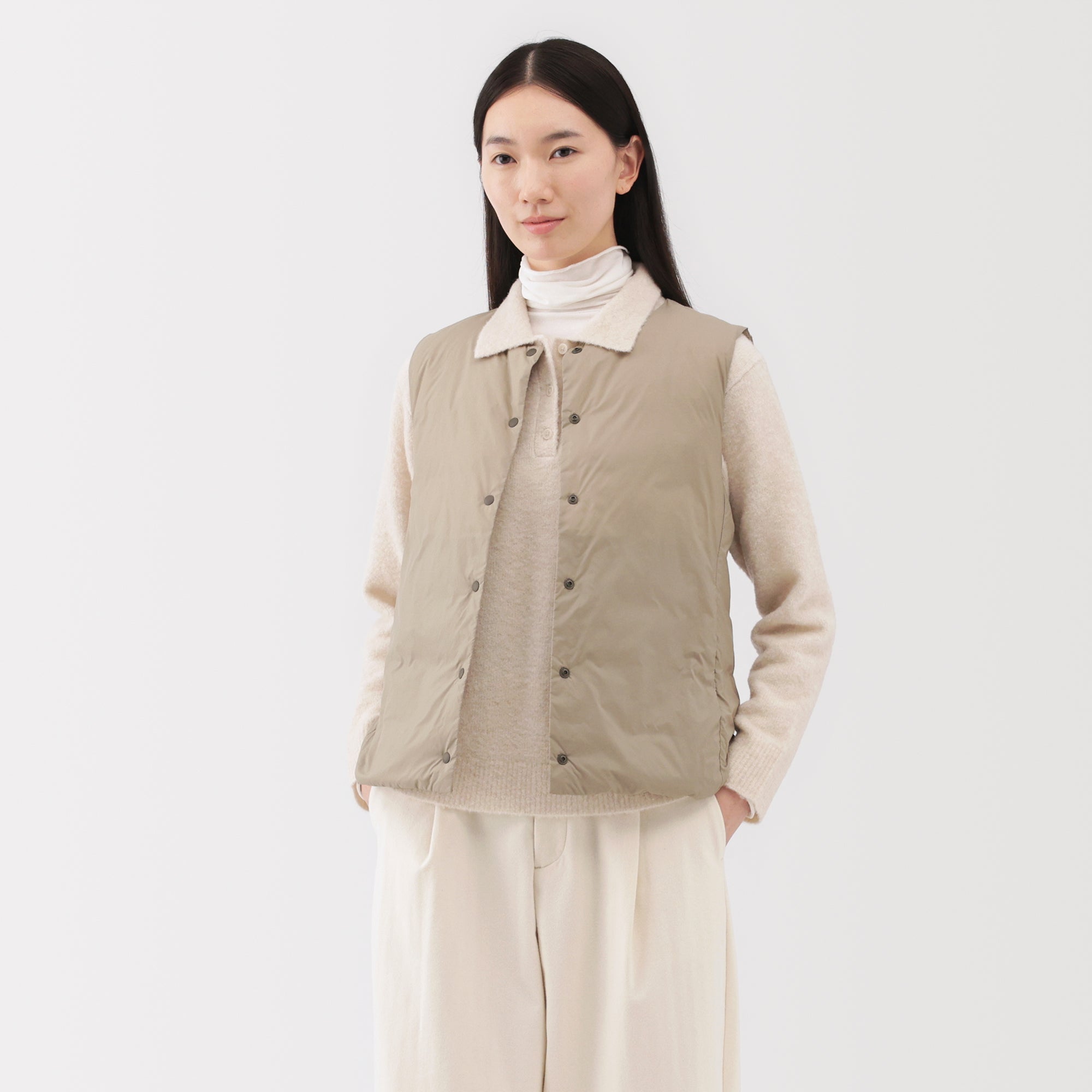 Lightweight Down Collarless Vest - Image 25