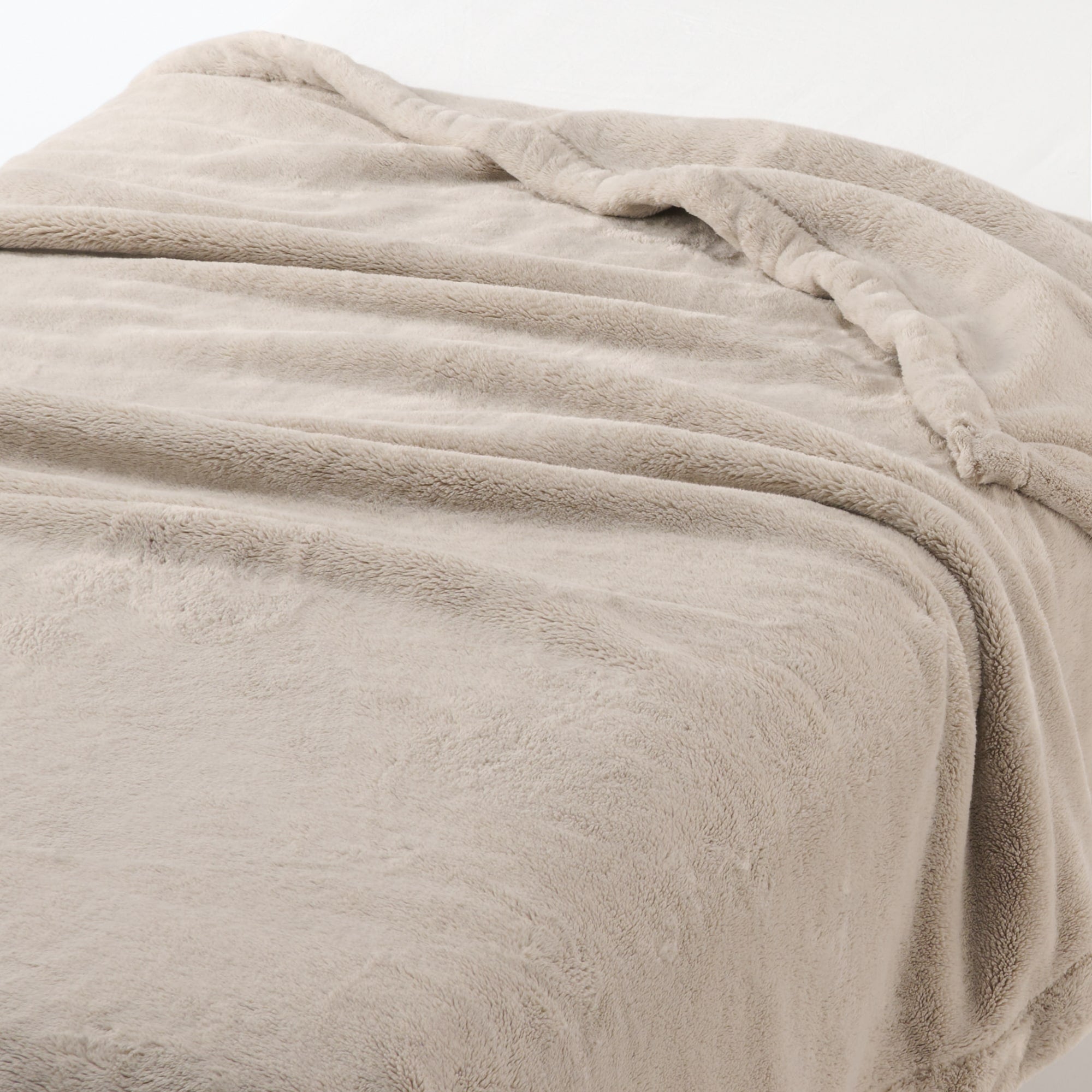 Recycled Polyester Warm Thick Blanket - Single - Image 4