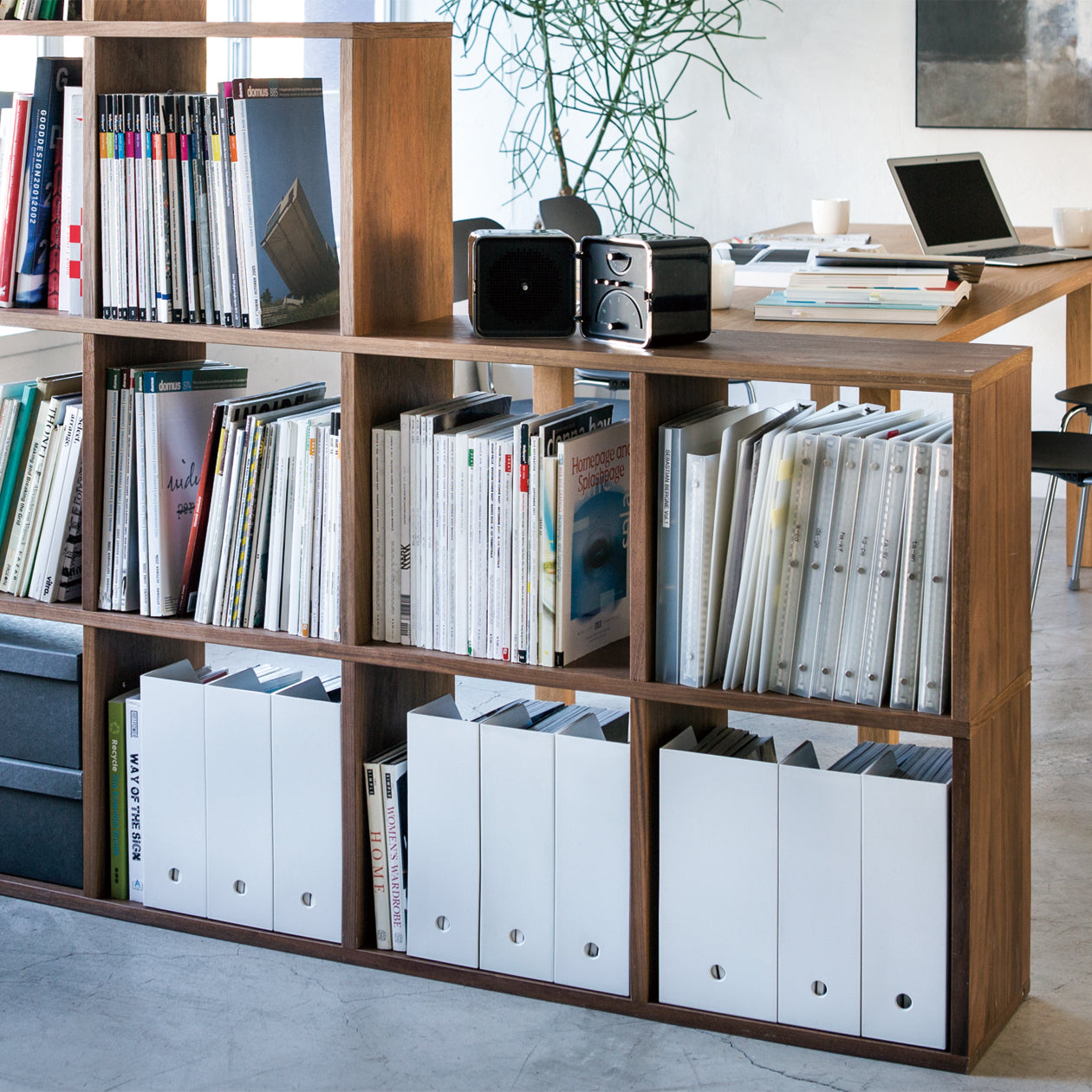 Polypropylene Magazine File Holder - Image 8