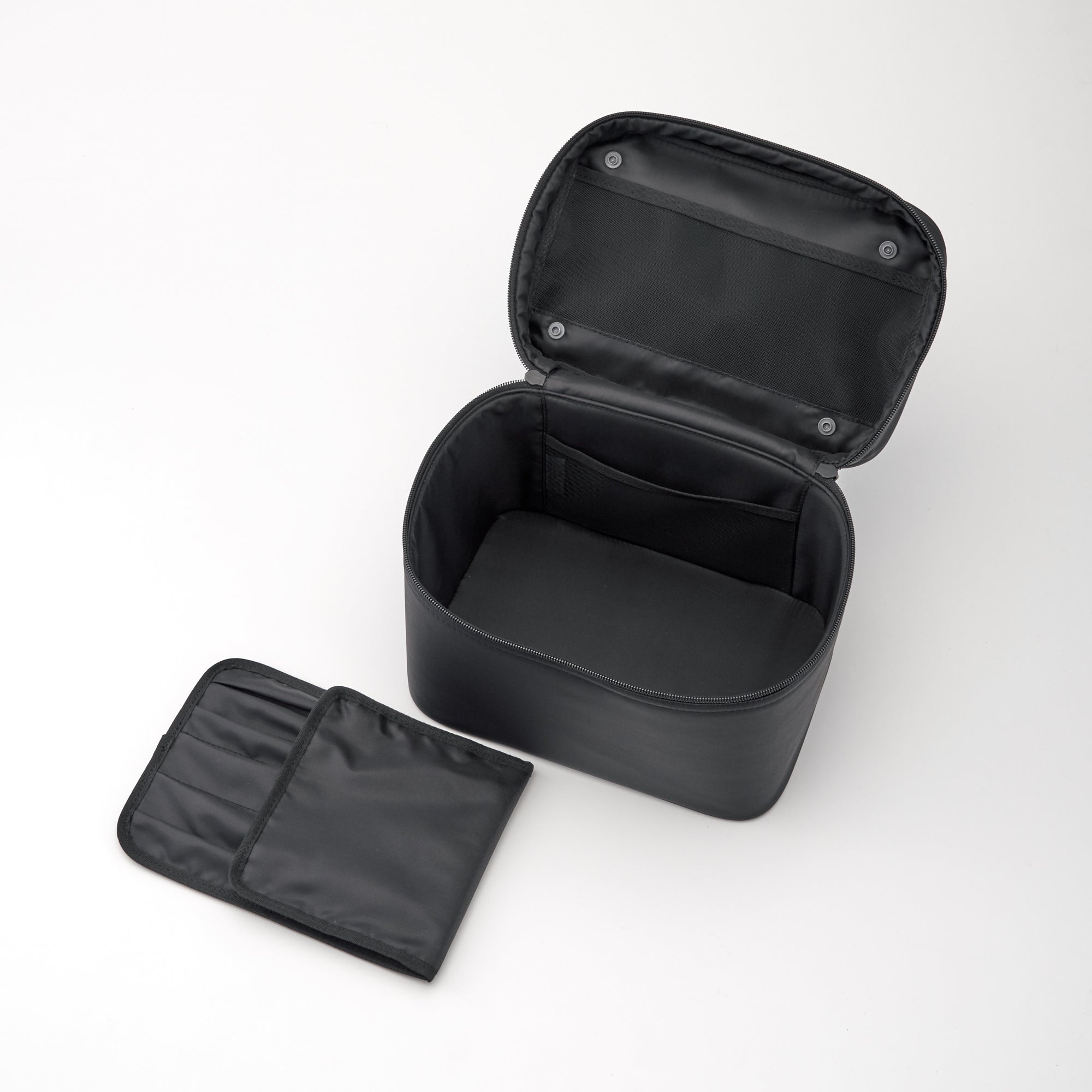 Nylon Makeup Box - Medium - Image 5
