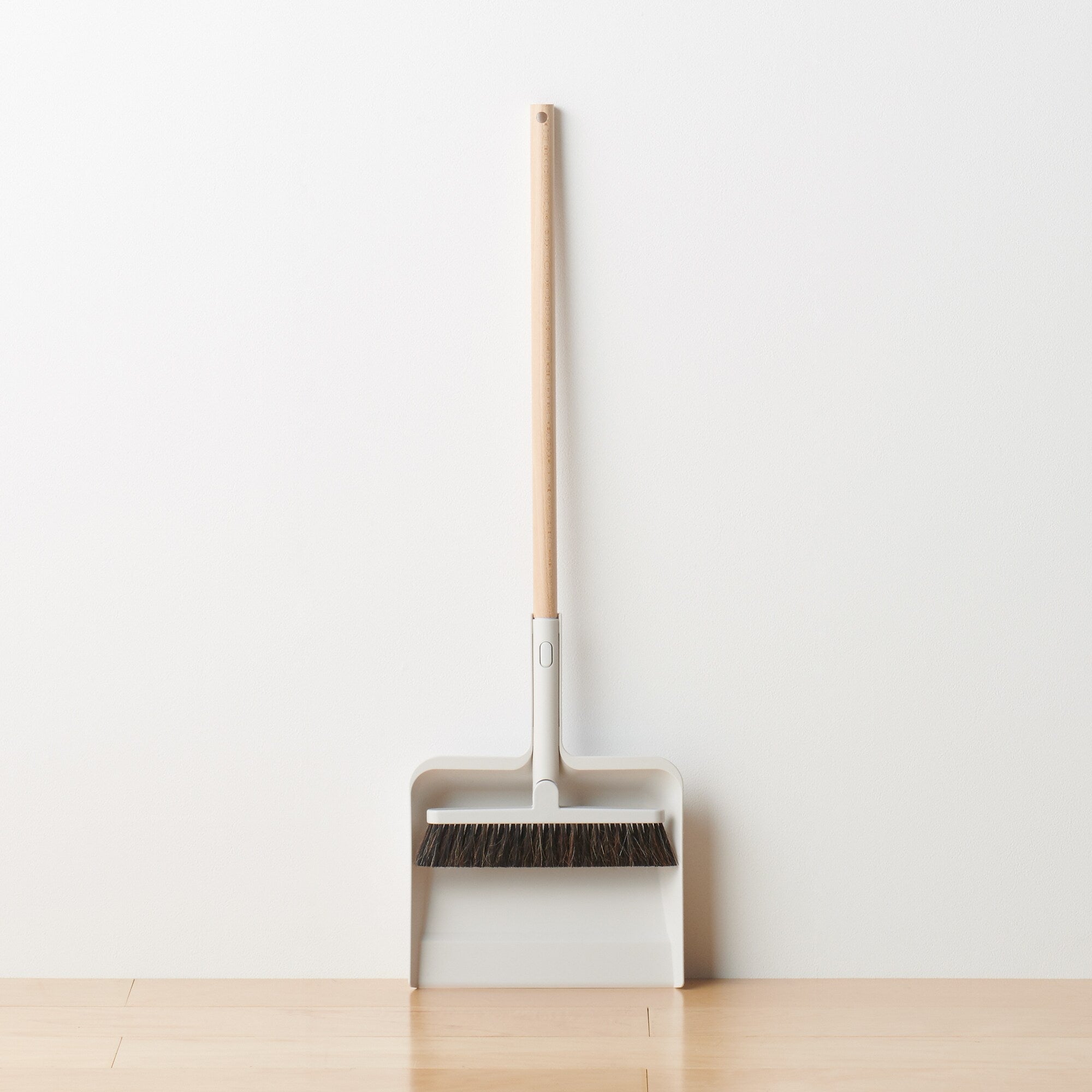 Cleaning System Dustpan - Image 4