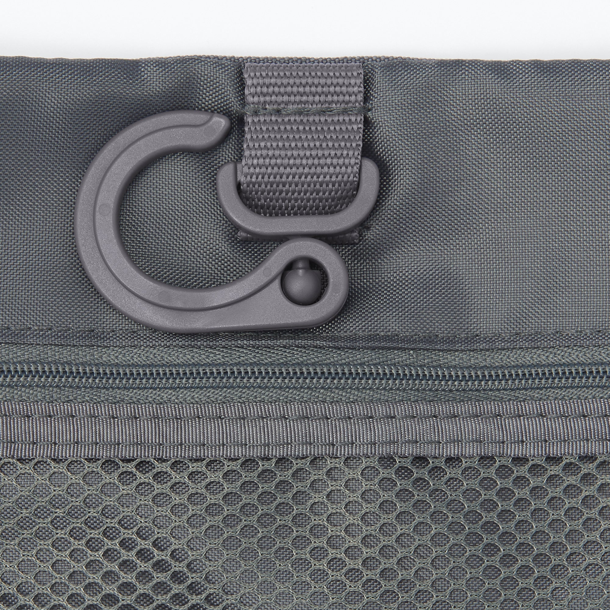 Hanging Case with Pouch - Image 20