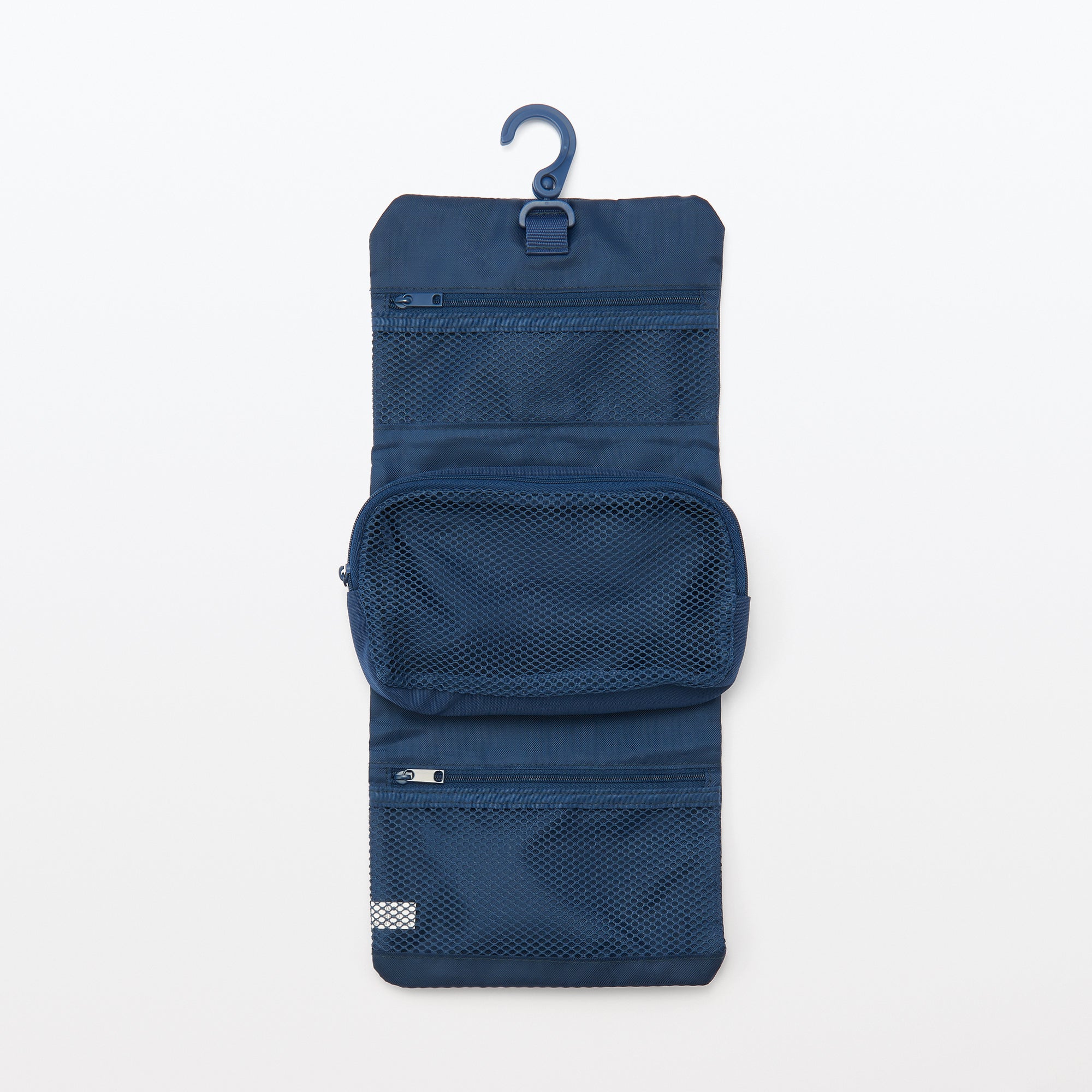 Hanging Case with Pouch - Image 11
