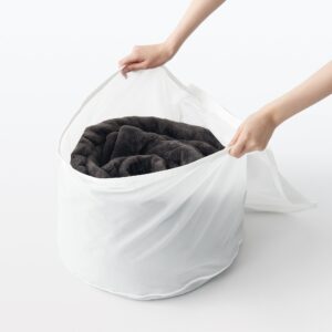 Densely Woven Fiber-Shielding Laundry Net for Large Items