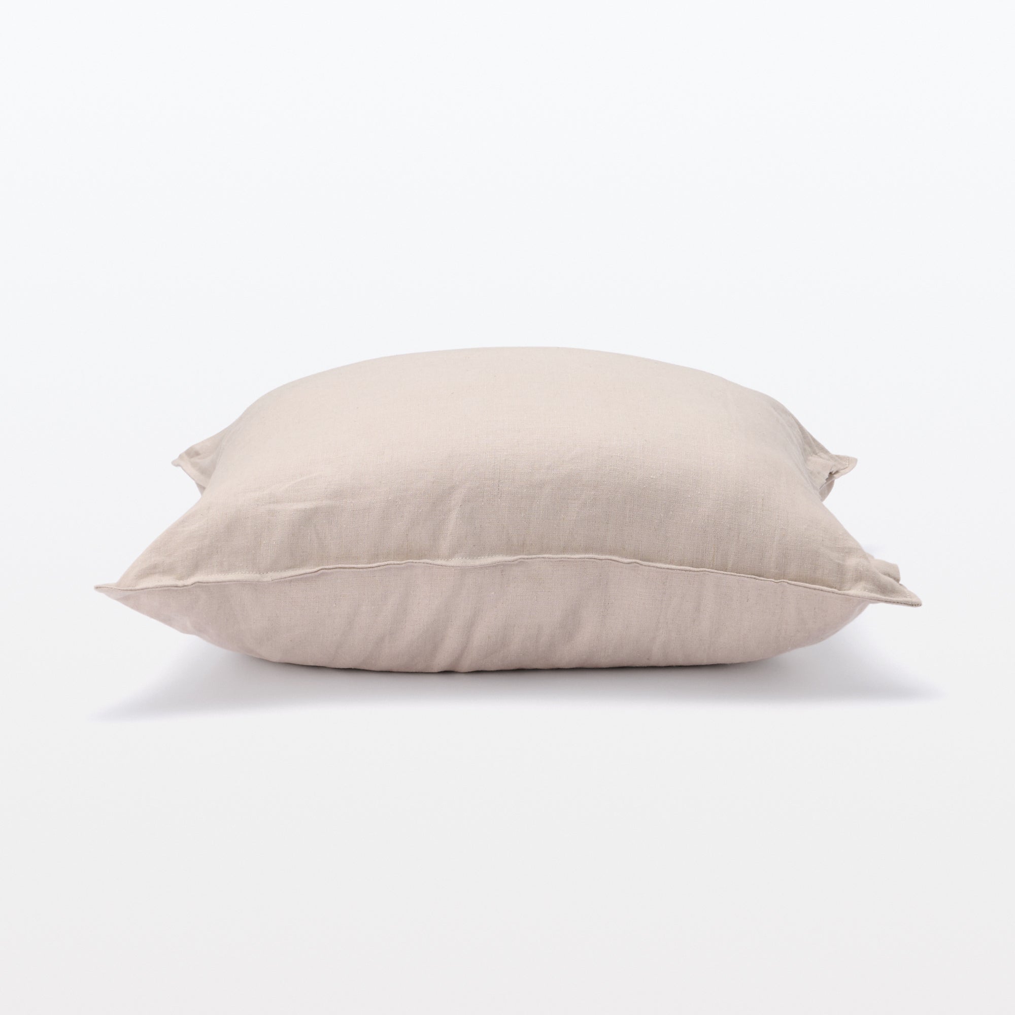 Labo Linen Cushion - Image 6