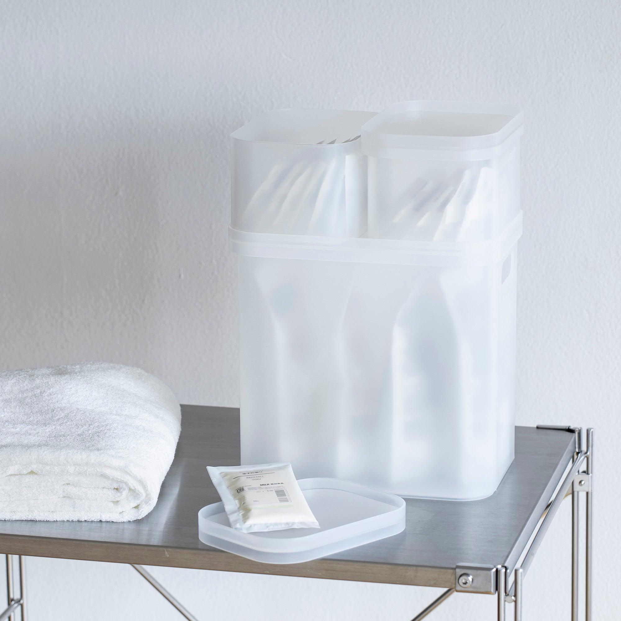 Recycled Polypropylene Makeup Box (W5.9 x D4.3 x H3.4) - Image 6