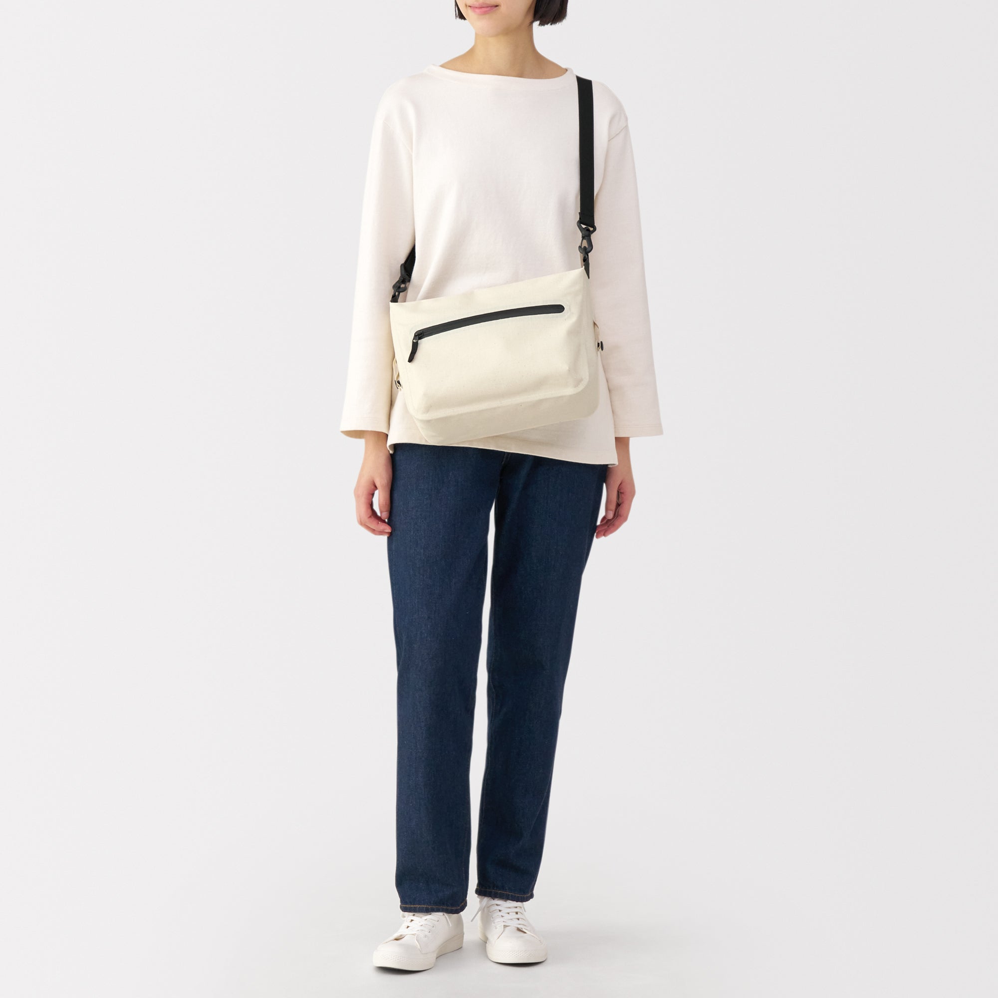 Water Resistant Welded Cotton Shoulder Bag