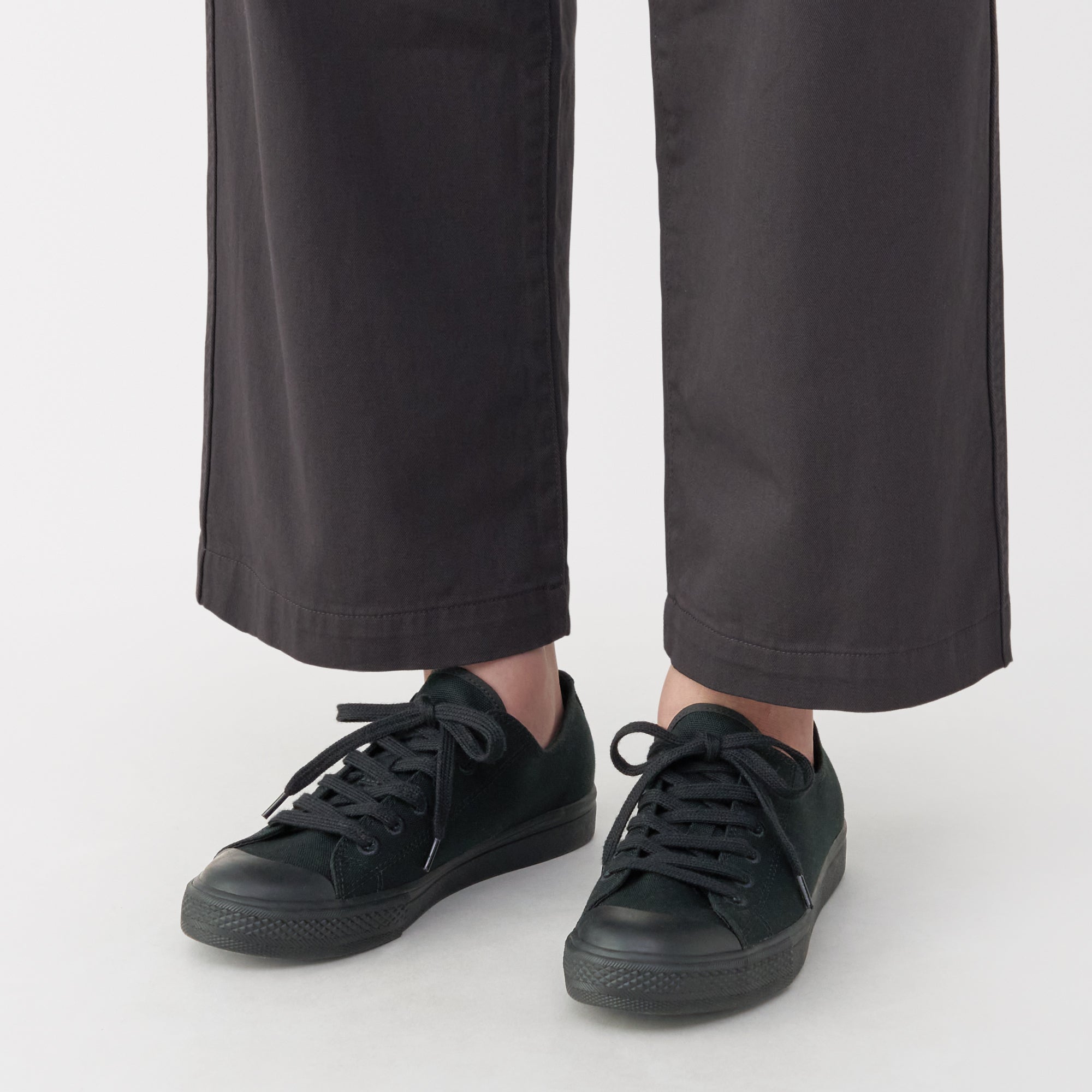 Less Tiring Sneakers Black Pattern - Image 11