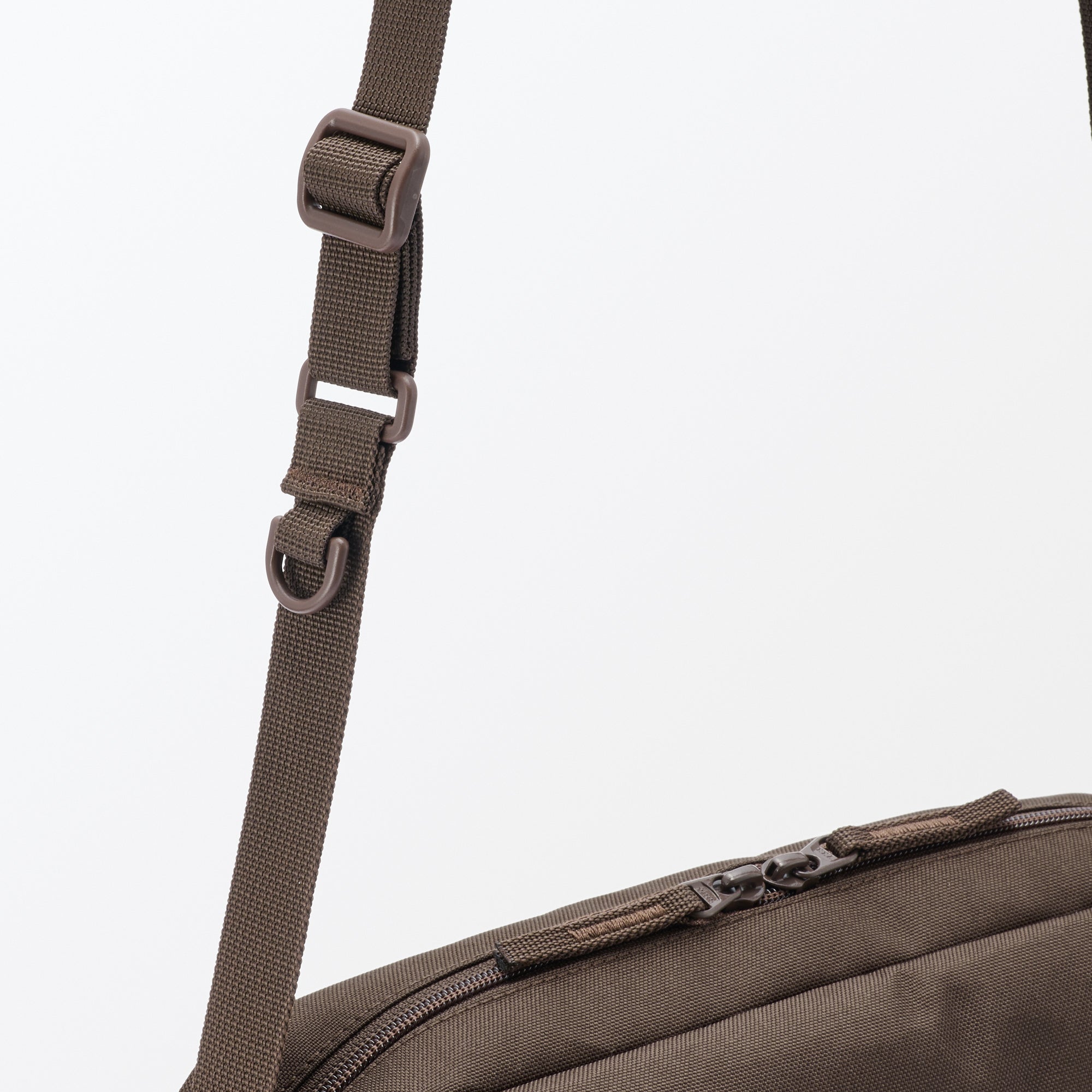 Water Repellent Shoulder Bag - Image 64