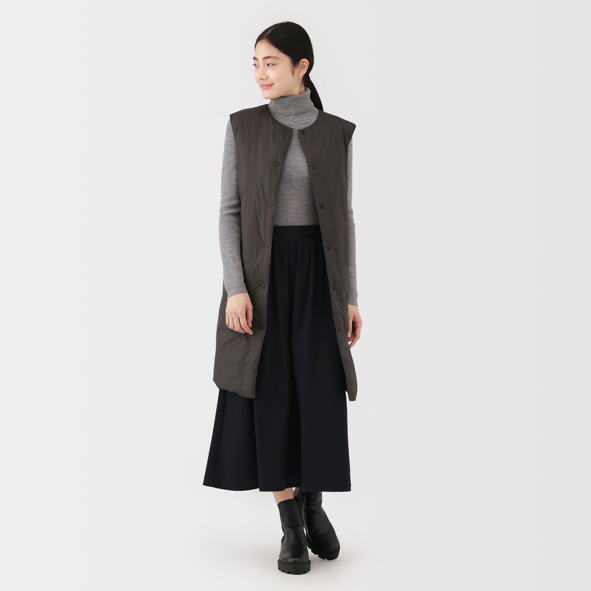 Lightweight Down Long Vest - Image 25